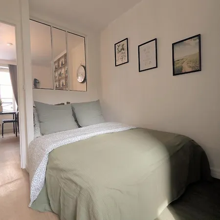 L'observatoire De La Cathédrale Digione